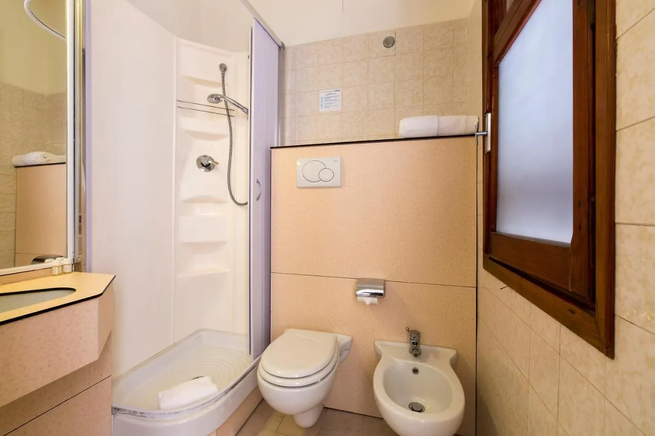 Szálloda Albergo La Pineta Di Marinella Marinella di Sarzana