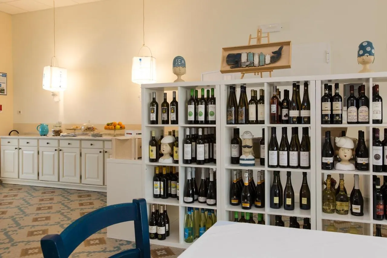 Albergo La Pineta Di Marinella Marinella di Sarzana 2*,  Italy
